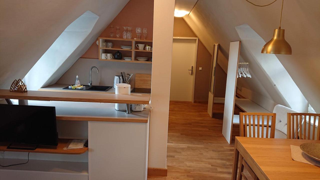 Goethezimmer - Auf Dem Dach Der Notenbank Apartment *
